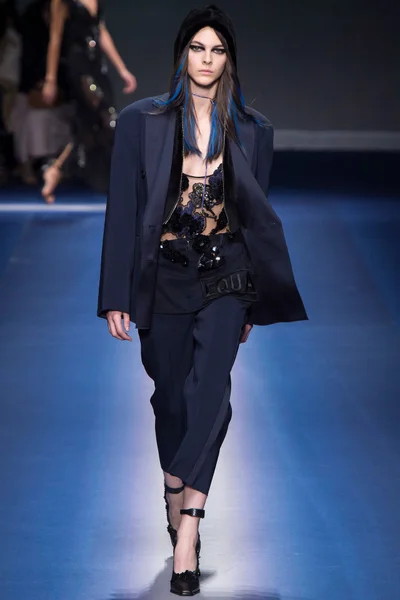 Look 54